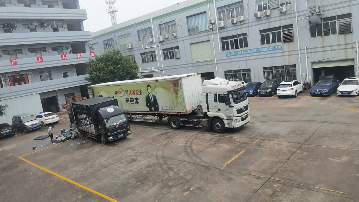 EdithLuo2's tweet image. Container for andriod radios and car frames #androidradio #carframes  #BBAchsngerablescreen #cardvdplayer