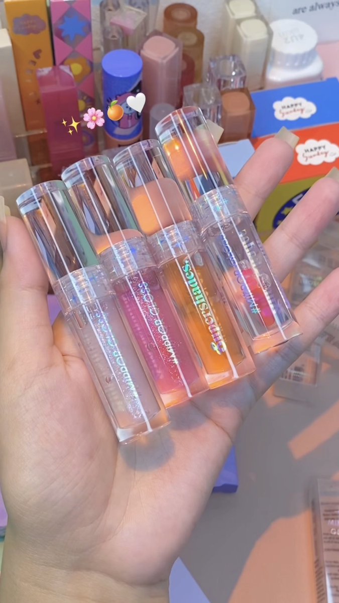 eyechatamreview's tweet photo. กลอสกระจก กลอสปากเงาในตำนาน กลับมาแล้วววว ใครสายปากฉ่ำก็คือเลิฟมากๆ💦💕✨
พิกัด✨
https://t.co/stpyJ39dkL
#supershades #mirrorgloss #ลิปกลอสปากเงา https://t.co/lNKeNZ2nk6