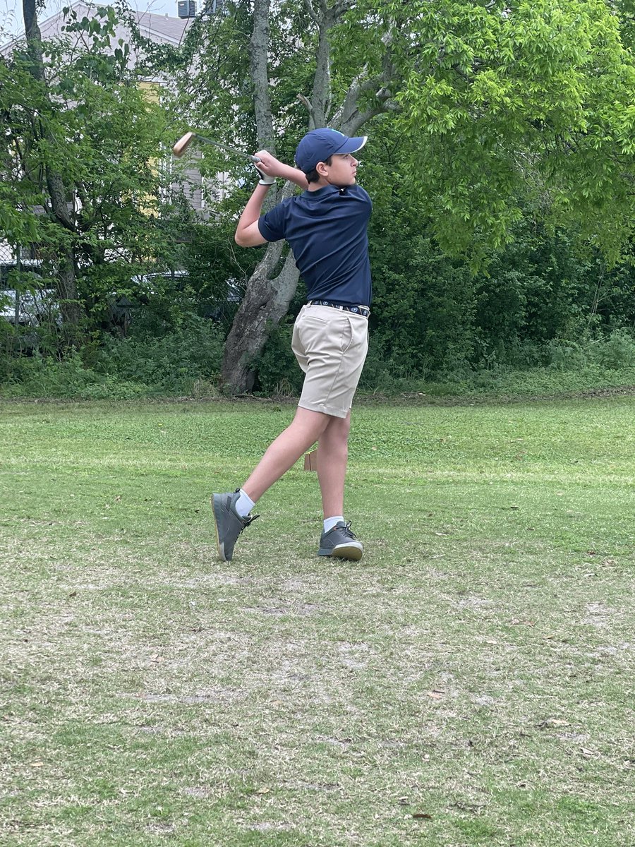 The AOS Golf team had a great showing at the Kinkaid tournament with a team total of 186.