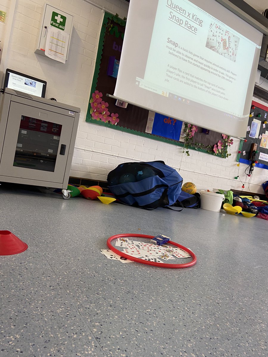 tutuhenriques's tweet photo. PE @BroadmeadTPA is always evolving and developing. We were using playing cards to get movement and numeracy into our learning. Incorporating speed #losersrun and coordination into our lessons #play #petergray #creativity #win @PE_ProApp @croydonssp https://t.co/RFfEb4mtQY