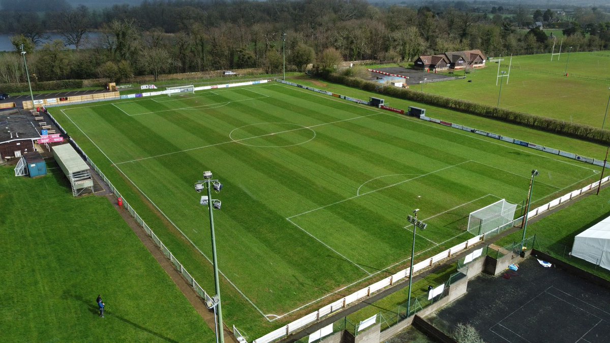 “𝙃𝙊𝙈𝙀 𝙄𝙎 𝙒𝙃𝙀𝙍𝙀 𝙏𝙃𝙀 𝙃𝙀𝘼𝙍𝙏 𝙄𝙎” ❤️

The Taxtful Southbank looking mighty fine this morning as we continue to prepare for Saturdays FA Vase Semi Final against <a href="/AscotUnitedFC/">Ascot United FC</a> ⚽️

A special thanks to Scott Windle for coming down and taking some shots with the
