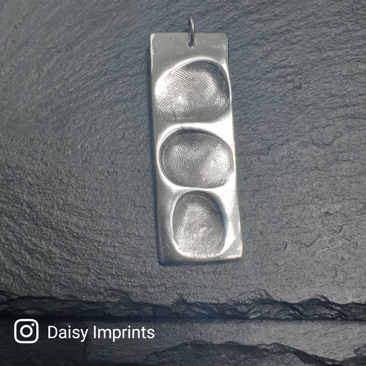 A fabulous large charm featuring three fingerprints 🙌
daisyimprints.co.uk