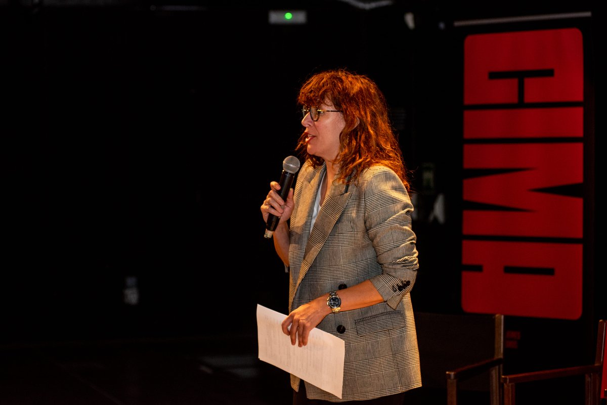 CIMAcineastas's tweet photo. @PrimeVideoES 🎞 Como madrina de esta edición contamos con la cineasta @AlaudaRuiz. El evento contó con la presidenta de CIMA @CristinaAndreuC, la responsable de la producción original de Prime Video en España, María José Rodríguez y la coordinadora del programa y guionista Ángeles Maeso https://t.co/fmLhUjRu2z