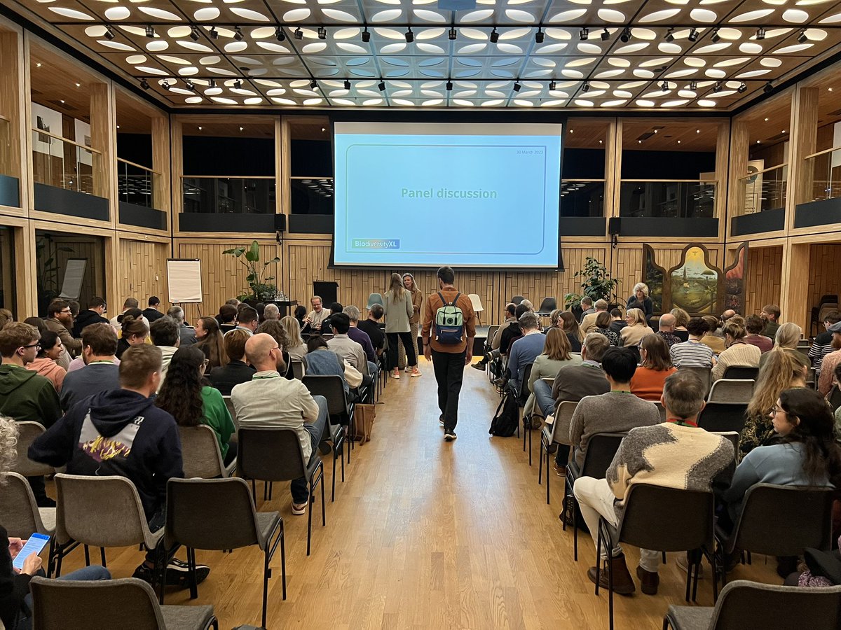 The room is filling up for the panel discussion <a href="/Biodiversity_XL/">BiodiversityXL</a> ! We are joining forces to tackle the biodiversity crisis. @Naturalis_Sci <a href="/niooknaw/">NL Inst of Ecology</a> <a href="/NIOZnieuws/">@NIOZnieuws</a> <a href="/_Westerdijk_/">Westerdijk Institute</a> #biodiversityxl