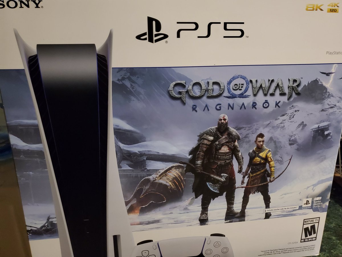 TaskPool's tweet image. It was out of nowhere but when I saw that sale going on I was like, yee, nows the time right? Now I has the PS5. Probably won't stream off it anytime soon haha but least it's physically here