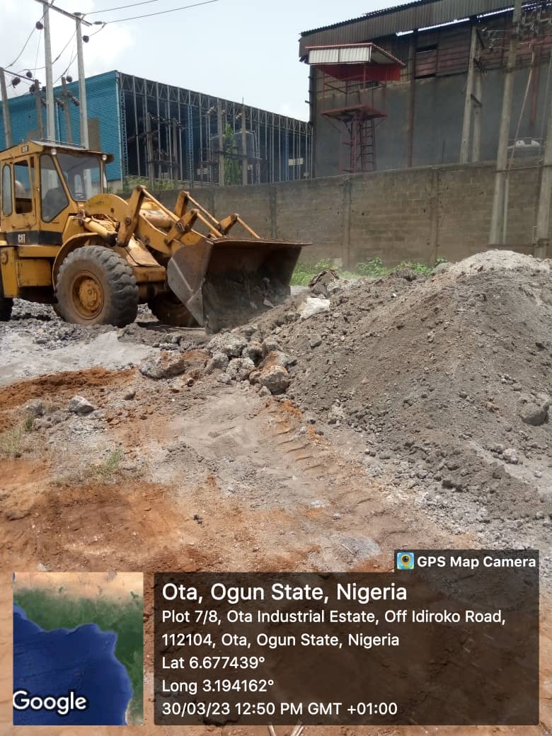 OGWAMA2's tweet photo. Ongoing Mechanical Evacuation of Dross for Palliative Exercise of Kurata Dumpsite.
https://t.co/Oyo2WON42v
#KeepOgunClean #ogwama https://t.co/qIgSYYyNZg