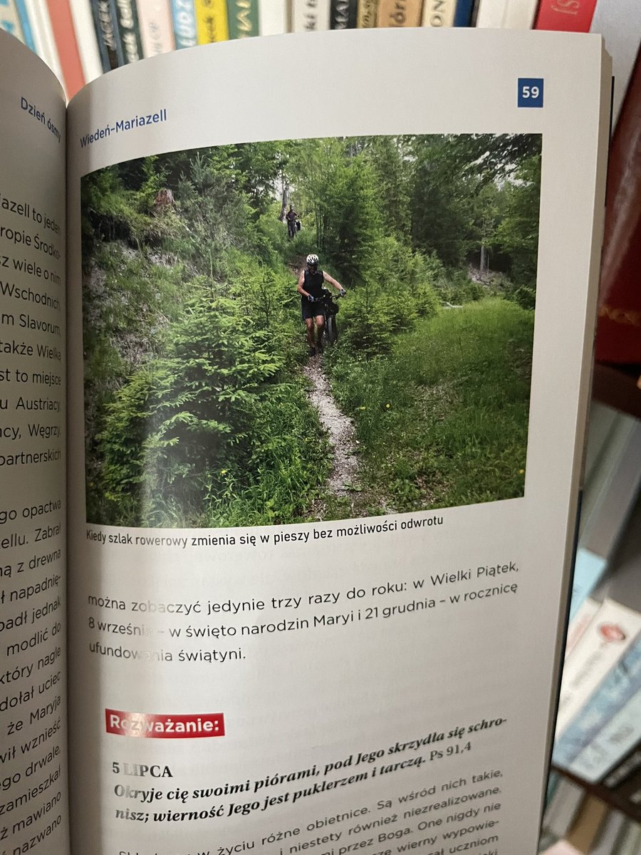 Janusz1967's tweet photo. Dzisiaj otrzymałem z wydawnictwa książkę o naszej pielgrzymce @PelplinRzym Dostępna od niedzieli w @ParafiaChojnice https://t.co/ird7quU45S