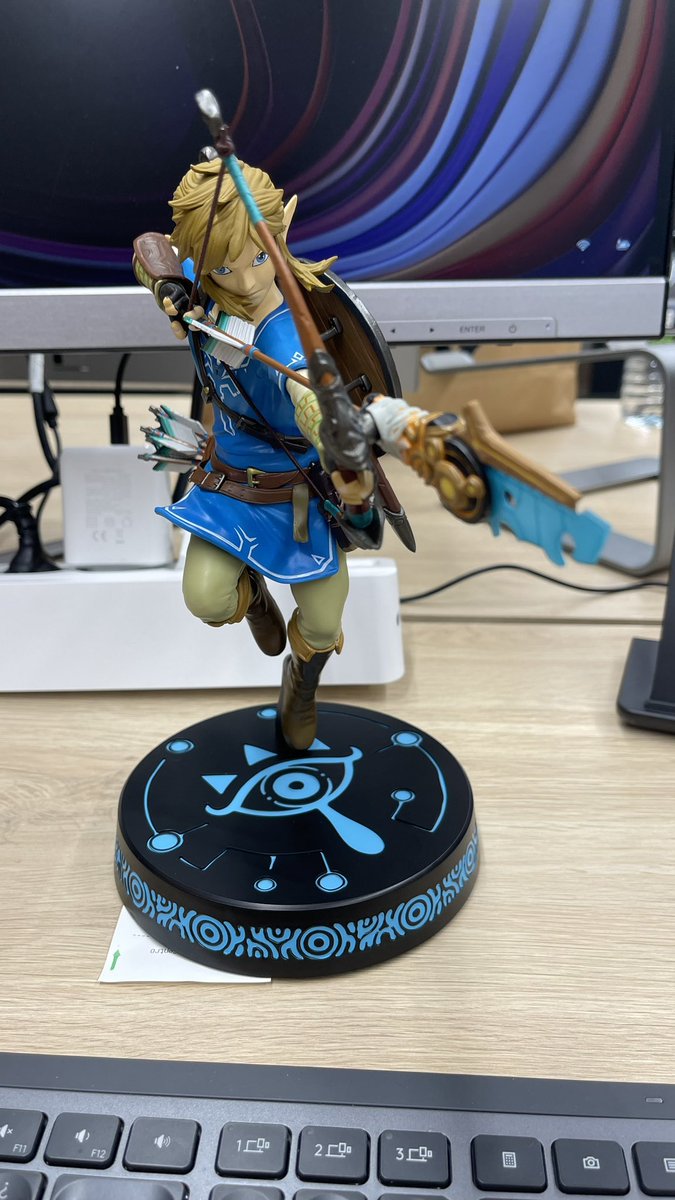 luis_brea's tweet photo. @NintendoES Lo quiero para completa la pareja

#ZeldaVuelve https://t.co/A7ez28jR6W
