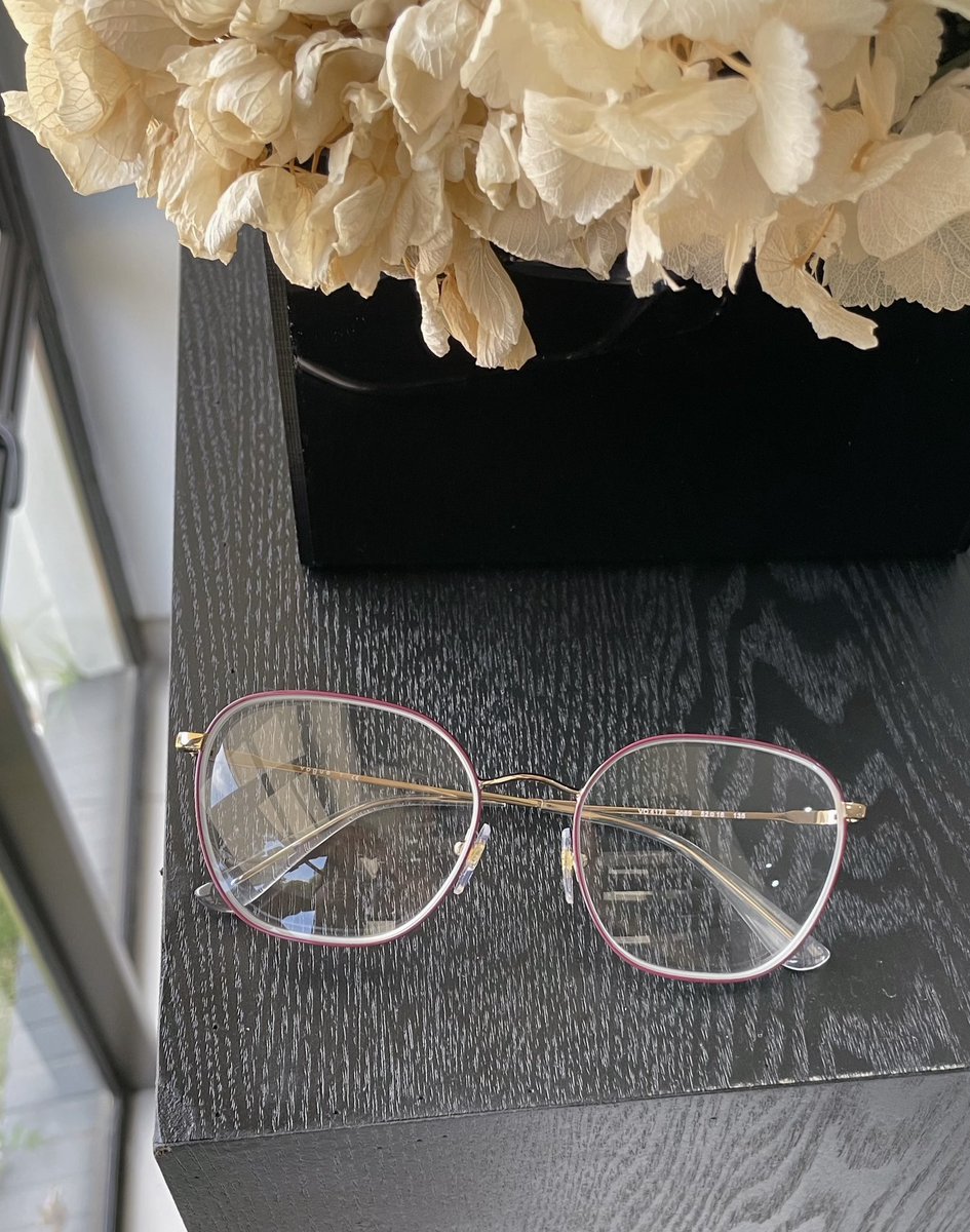theeyebooth's tweet photo. Good specs = Good times ☮️ 

#optom #optometrist #vision #glasses #sunglasses #spectacles #specs #optometry #bedfordview #jhb #gauteng #edenvale #germiston #vouge #vougesunglasses #vougeglasses #brandedeyewear #eyewear #eyecare #eyegram #trends #fashion #theeyebooth #affordable https://t.co/fCXWC7A0yf