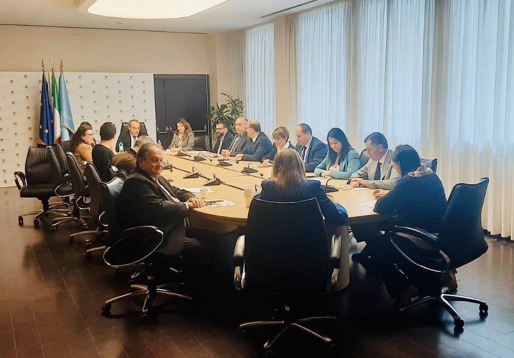 Concluse operazioni di voto per composizione commissioni consiliari permanenti. Auguri di buon lavoro a presidenti vicepresidenti e tutti i componenti. Con bilancio approvato e avvio lavori commissioni finalmente XII legislatura è pienamente operativa
#ConsiglioregionaledelLazio