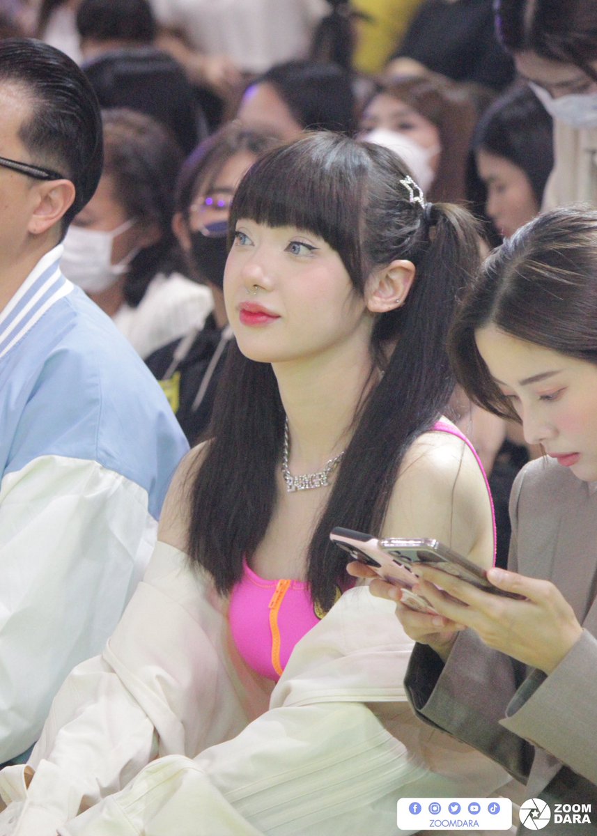 zoomdara_online's tweet photo. “พลอยชมพู” ร่วมงาน Body Glove Swimwear 2023 - 1st Drop in Thailand

#JannineWeigel #พลอยชมพู #Ploychompoo
#AllThingsWater #KeepTheOceanBlue
#BodyGloveSwimwearth #BGSwimwearth
#BodyGloveTH #BodyGloveThailand
#zoomdara https://t.co/blvkDdc0ch