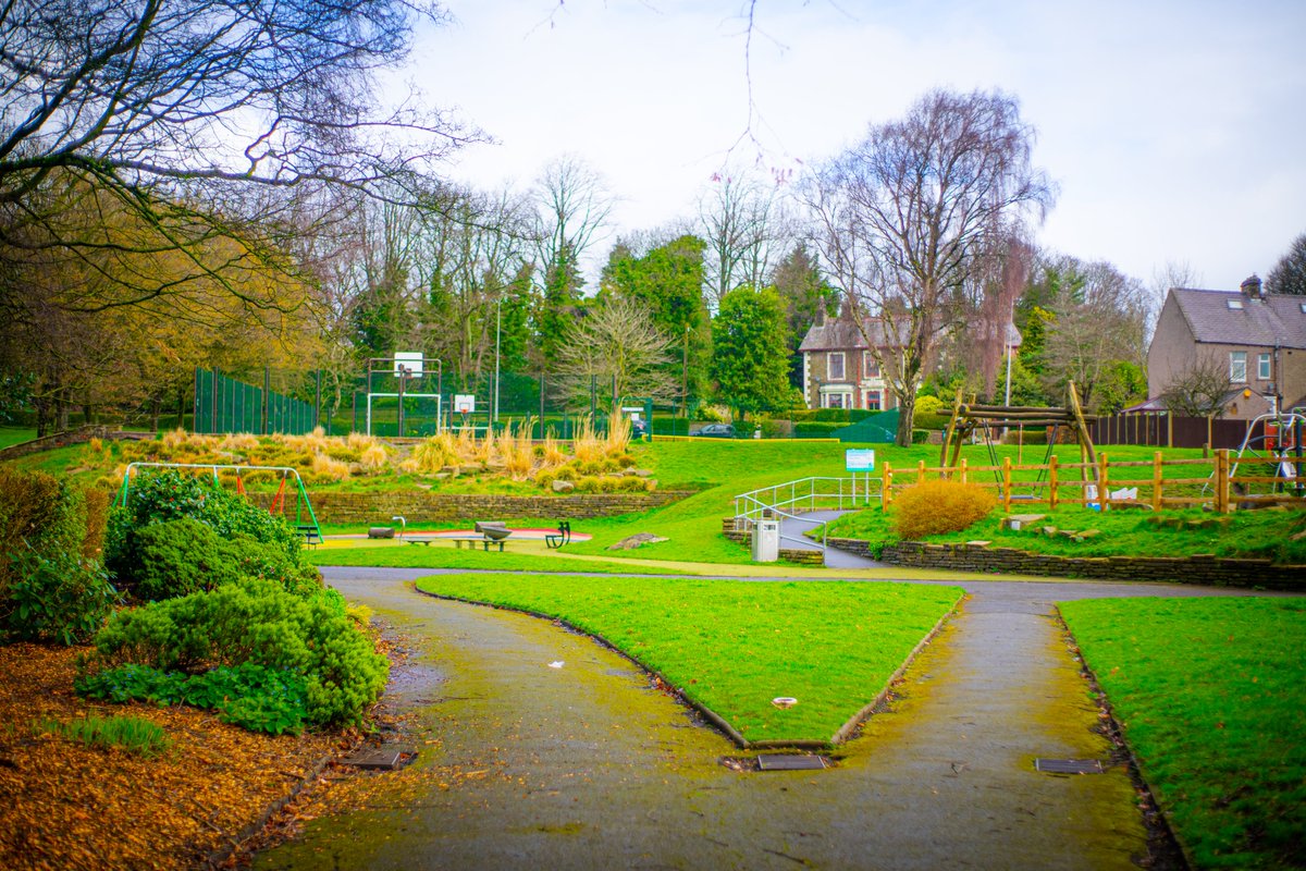 LetsHyndburn's tweet photo. Today is officially National Take a Walk in the Park Day 🏞️🙌

There are 11 parks in Hyndburn for you to enjoy this fun day!

Visit the link below to find your nearest park!

https://t.co/ynXCulzsKt https://t.co/aFVI9dFeLU