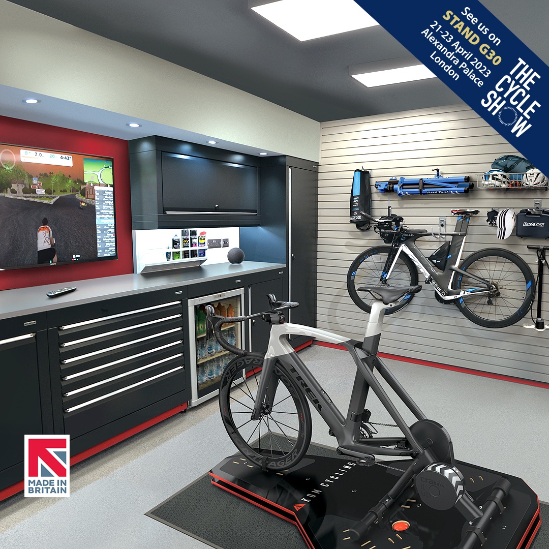 dura_garages's tweet photo. A CYCLING HAVEN! π΄π»ββοΈπ Every road cyclist needs space for #cyclerepairs and #training. For ideas to transform your garage, visit https://t.co/tLUR4HsS05 or call 01280 700563 to book a design consultation. #duragarages #speedhub #feltbicycles #kom_cycling #parktoolblue #bikestorage https://t.co/zovvqYQukz
