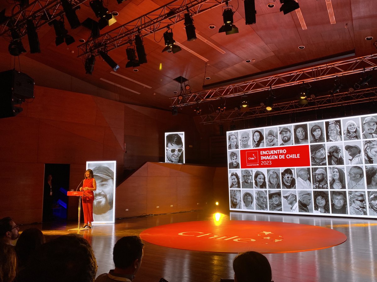 ¡Ya estamos al aire 🤩💻! Bienvenidos al Encuentro #ImagenDeChile2023. La conducción está a cargo de <a href="/CaroinaJ/">Carolina Jiménez Mery</a>.
Conéctate aquí ➡️ encuentroimagendechile.cl