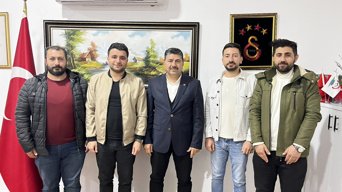 Celalciftcitr's tweet photo. 7 Yıla aşkın mülteci çocuklara en olumsuz şartlarda ülkemizin eğitim ve kültürüne ayak uydurması için emek veren öğretmenlerimiz, gerçekten kadroyu hak etmektedirler.

Sevgili öğretmen arkadaşlarıma, nazik ziyaretlerinden ötürü teşekkür eder, görevlerinde başarılar dilerim.

@kilicdarogluk @herkesicinCHP @piktesogretmen