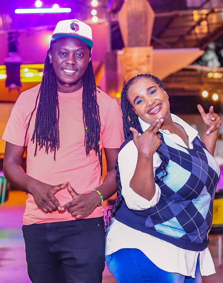 Vybez Radio (@vybezradioke) on Twitter photo Ni ile gethaa ya kutesa anga na debe zimeeda chuo za TBT na pia topic reeh za power. Uko rada? Katambe!🔥
#VybeAYard
<a href="/Browngalnessa/">browngal a gal nessa</a> & <a href="/deejaypatiz/">DEEJAY PATIZ</a> Ni ile gethaa ya kutesa anga na debe zimeeda chuo za TBT na pia topic reeh za power. Uko rada? Katambe!🔥
#VybeAYard
<a href="/Browngalnessa/">browngal a gal nessa</a> & <a href="/deejaypatiz/">DEEJAY PATIZ</a>