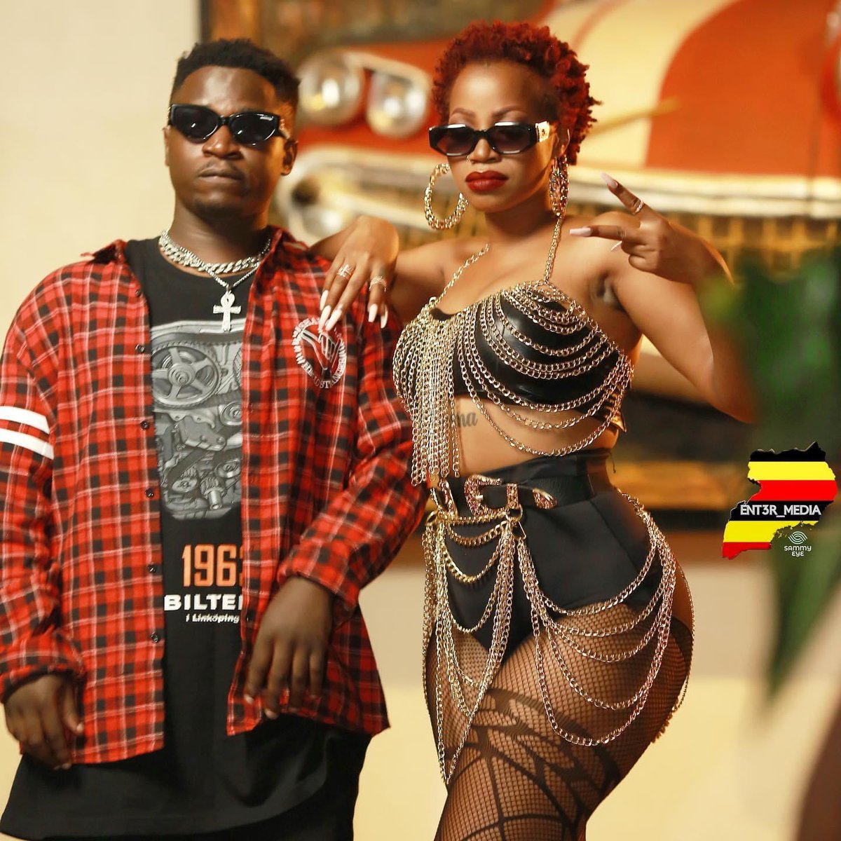 selectajeff's tweet photo. 2 YEARS and Counting…
#BOYFIRE Still Slaps Hard 🌎💯🧨🔥
Bless Op @Ksheebah1 B.I.T, Ziggy, @HeyoAxon | @HerbertSkillz_ #Aaronaire #JeffKiwa 🤝✅ https://t.co/F1DOFldsdM
