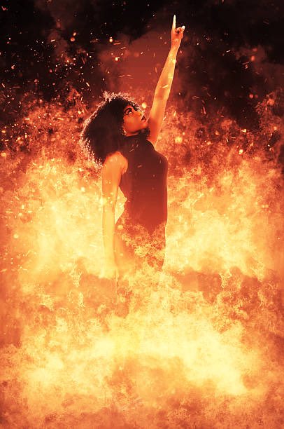 1122Blessed's tweet photo. HUSTLE QUEEN 
A CONFIDENT AMBITIOUS. EMPOWERED AND ACCOMPLISHED
WOMAN KNOWS THAT SHE IS
DESTINED FOR GREATNESS
AND PRIORITIZES HER LIFE
TO ACHIEVE HER DREAMS.
SHE WILL FIND A WAY.
NOT AN EXCUSE 
THIS GIRL IS ON FIRE! #SupremeQueens #QueenSeason #QueensRising https://t.co/tnfGbmiyMv