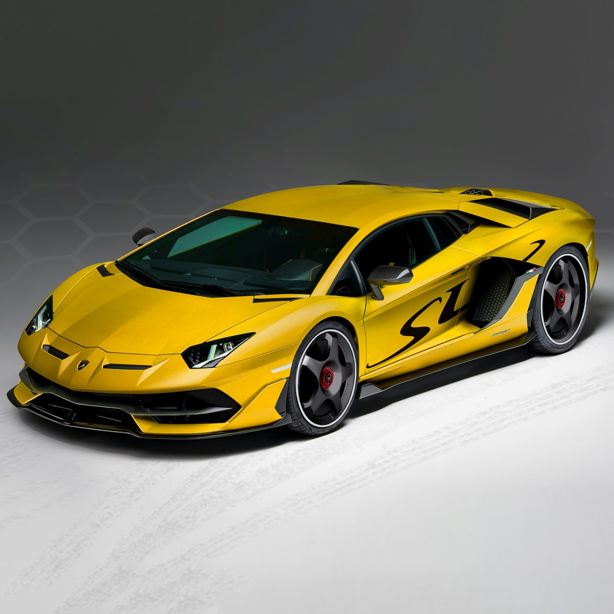 AKAHNDESIGN's tweet photo. Should we make this?

Brand: KAHN®
Model: 2020 Aventador SV
Exterior Styling: Aventador-Diablo Concept
Legal: Copyright Design by KAHN®

#kahndesign #lamborghini #aventador #aventadorlife #lambo #lamboclub #kahn #cardesign #cars #v12 #v12life #v12club #bodykit #carbon #cardesign https://t.co/HSMevJgzKj