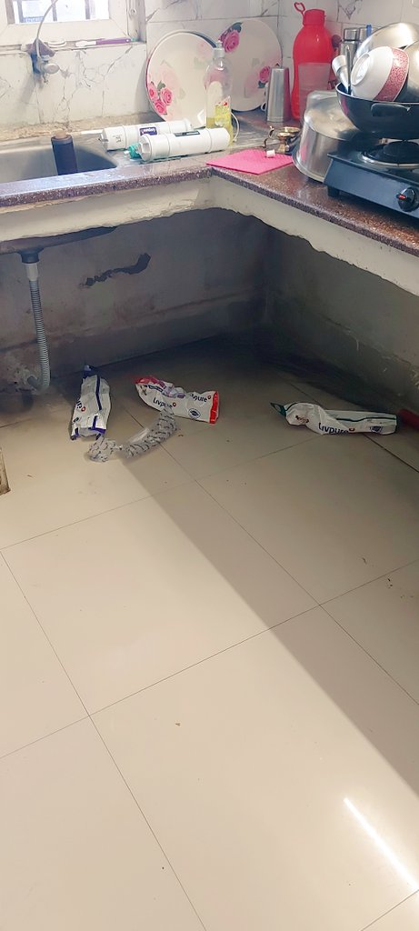 ankurapurv's tweet photo. @LivpureSmrtHome @LivpureSmart
Dear Pathetic Livpure, what kind of pathetic service you people are providing. May be your technician at service time will clean at least their own faluted mess. 
attached photograph, tells what I face after I deined to go for AMC https://t.co/Tsq59DN5Dt