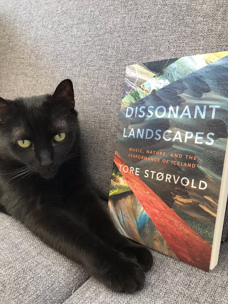 torstorv's tweet photo. This is Merlin. He is helping me promote the book. He is doing great. https://t.co/AVlPW6mLlB