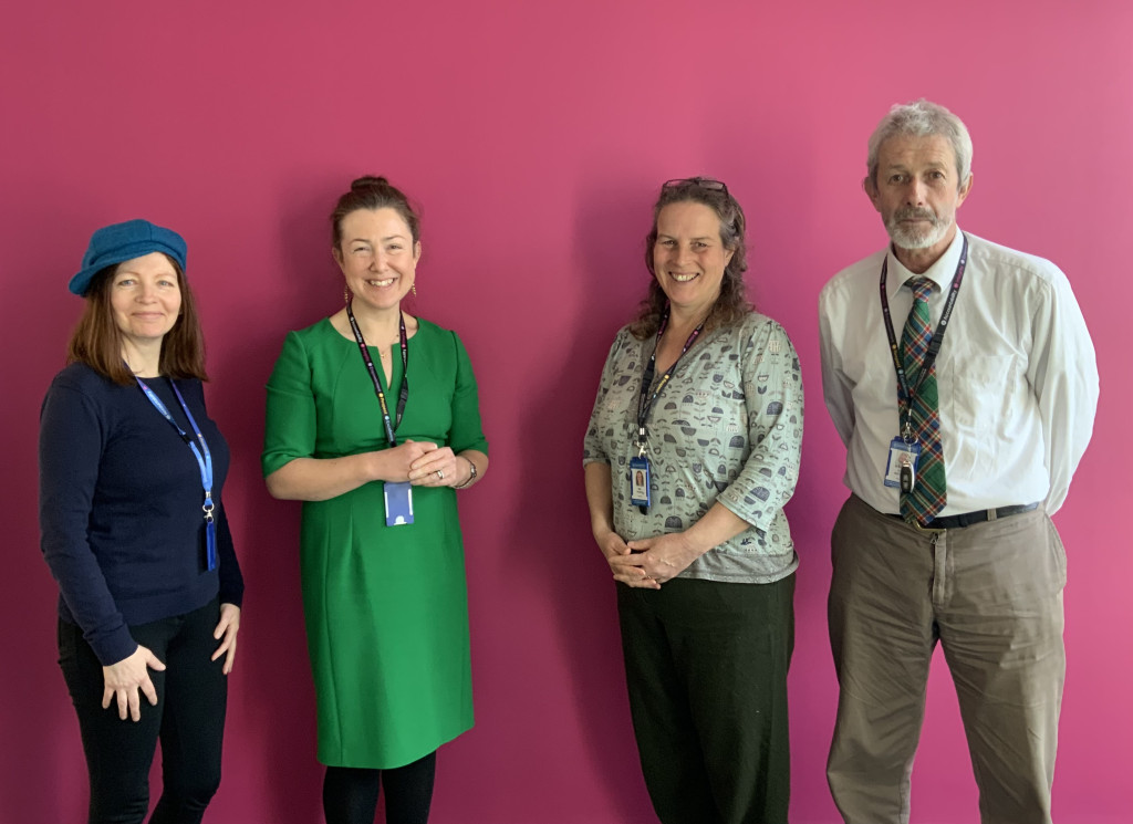 Well done the <a href="/GlosCC/">Gloucestershire CC</a> Green group for winning unanimous support for their motion asking for the £2 bus fare cap to be extended indefinitely.  But, as they point out, govt has to make sure there are buses to be caught. @GlosCCGreens #StroudNeedsBuses
zurl.co/8Idr