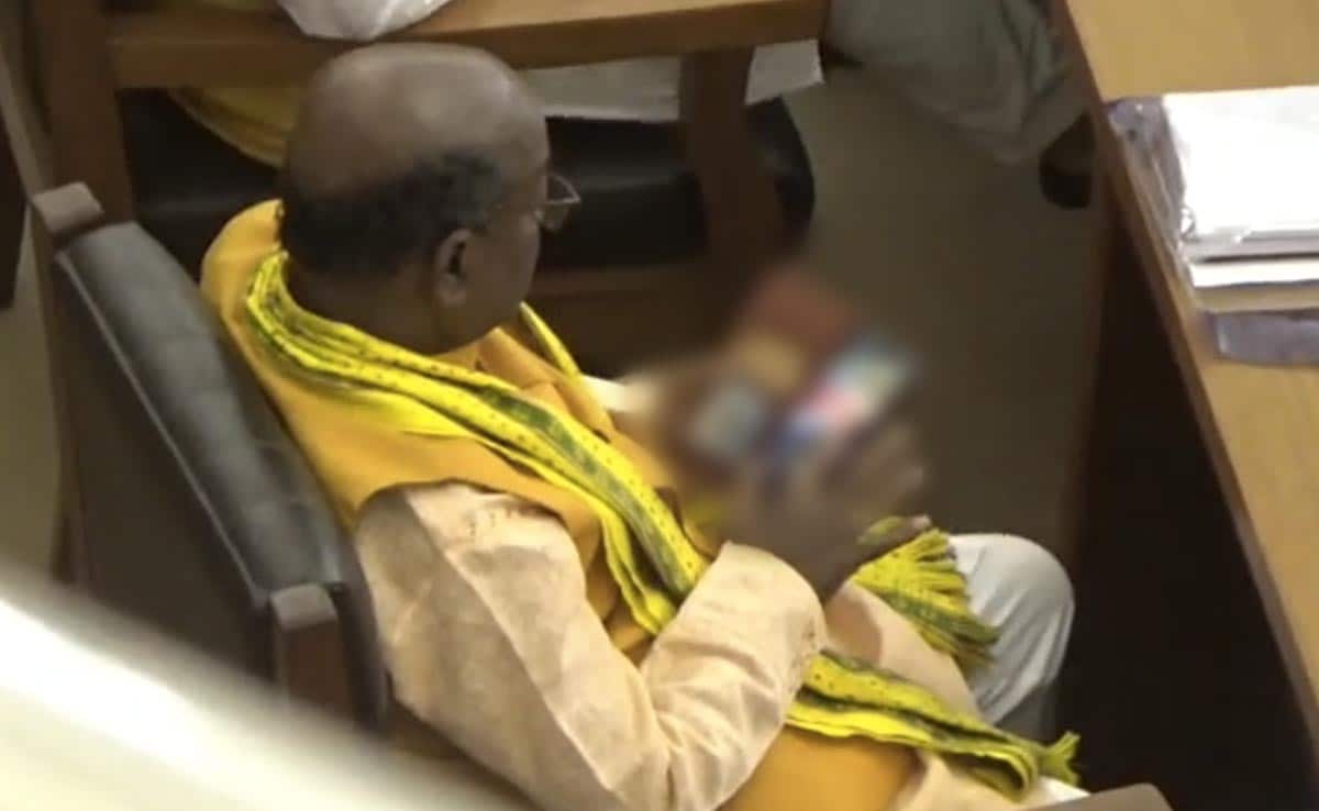 ndtvfeed's tweet photo. Video Appears To Show Tripura BJP MLA Watching Porn In Assembly https://t.co/8eR44BOUDM https://t.co/ATVSMG67oq