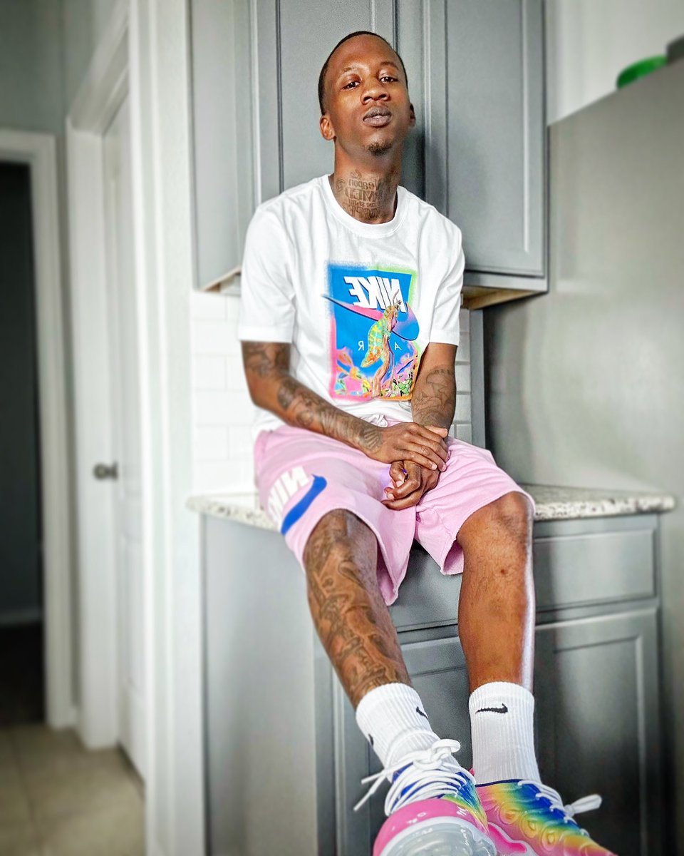 3LeggedMan tweet media