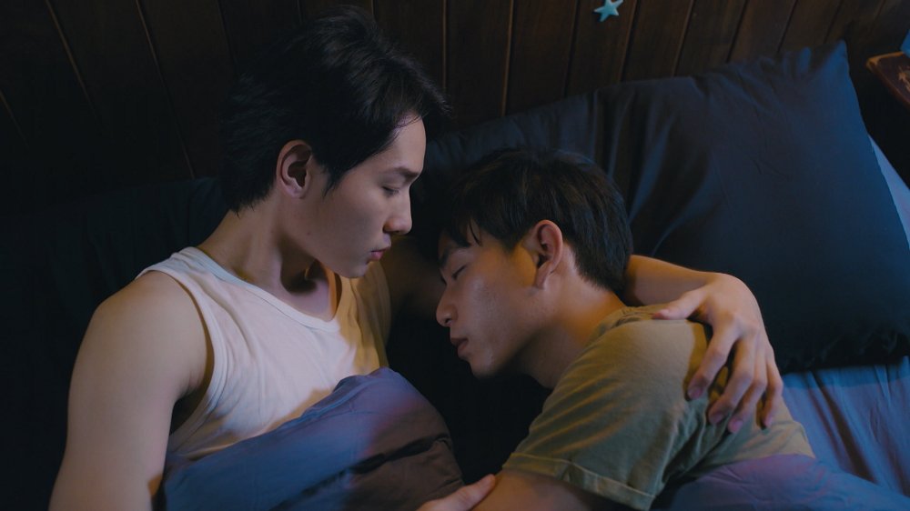 #Boybandtheseries 最終話は、
本日1⃣8⃣時よりSPOOXで配信📢

デビューメンバーに選ばれるのは誰なのか❓
トップとジュジュの関係は❓

―愛か、夢か―
その結末を是非見届けてください✨

ドラマの詳細は公式HPを☑️
boyband.jp

#BBTS #タイBL #タイ沼 #GMM25
