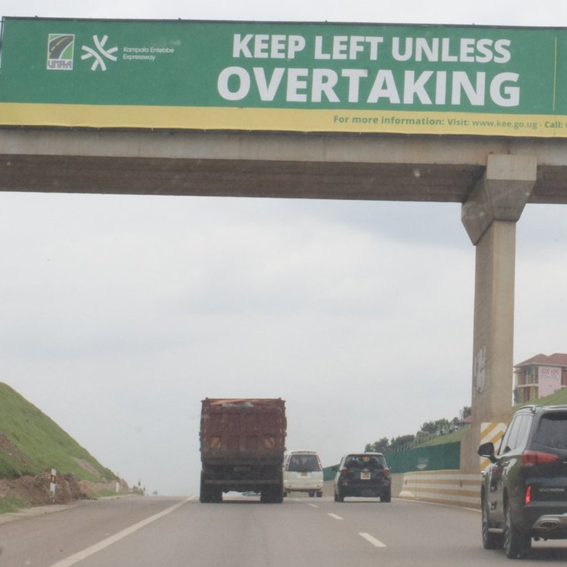 MarvinKagoro's tweet photo. There is need for a more deliberate and intentional awareness drive on this very clear and straight forward communication when using the #EntebbeExpressWay not forgetting the recommended speed limits. Let us #DriveToSurvive and always #StayInYourLane #FikaSalama https://t.co/DCs2AVY6vK