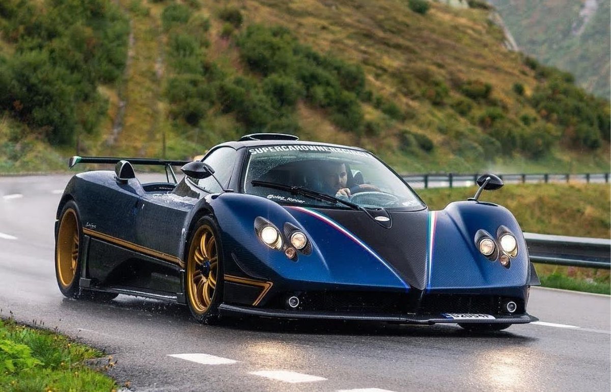 plan_cars's tweet photo. Pagani is a luxury Italian automaker known for producing high-performance, handcrafted sports cars with exquisite design and engineering.

#car #supercar #sportscar #luxurycar #pagani #automaker #italian #CarsPlan https://t.co/M6UKybawEy