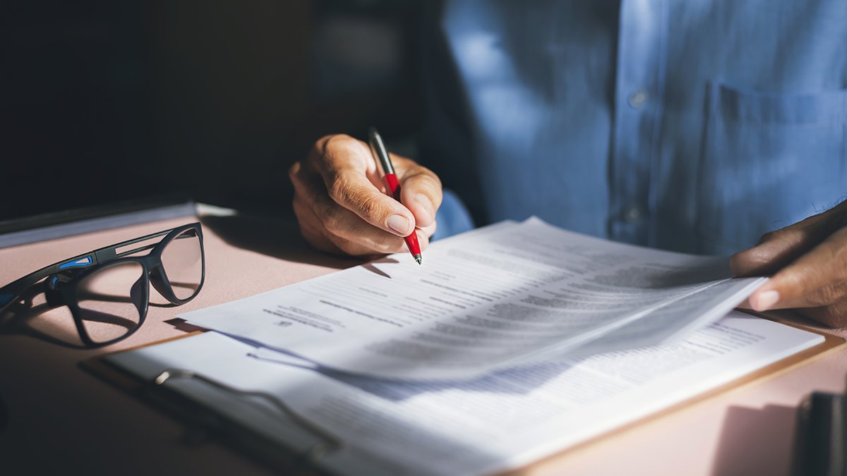 Gen_Re's tweet image. From 2018 to 2020 online term life insurance sales in China experienced significant growth. Gen Re's Shanghai office conducted an analysis of the experiences from direct insurers with claims and A/E ratios. See findings:
hubs.ly/Q01JDpnK0
#insuranceresearch #lifeinsurance