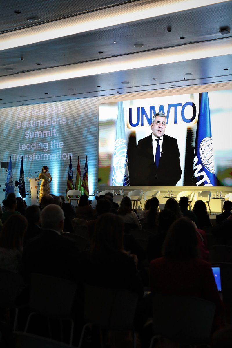 Ja és en marxa la segona edició de la Cimera de Turisme Sostenible, que converteix Mallorca en epicentre de la transformació sostenible del sector, amb xerrades i debats sobre la sostenibilitat, l’economia circular i la gestió de dades

Cimera en directe👉us06web.zoom.us/j/81196911724