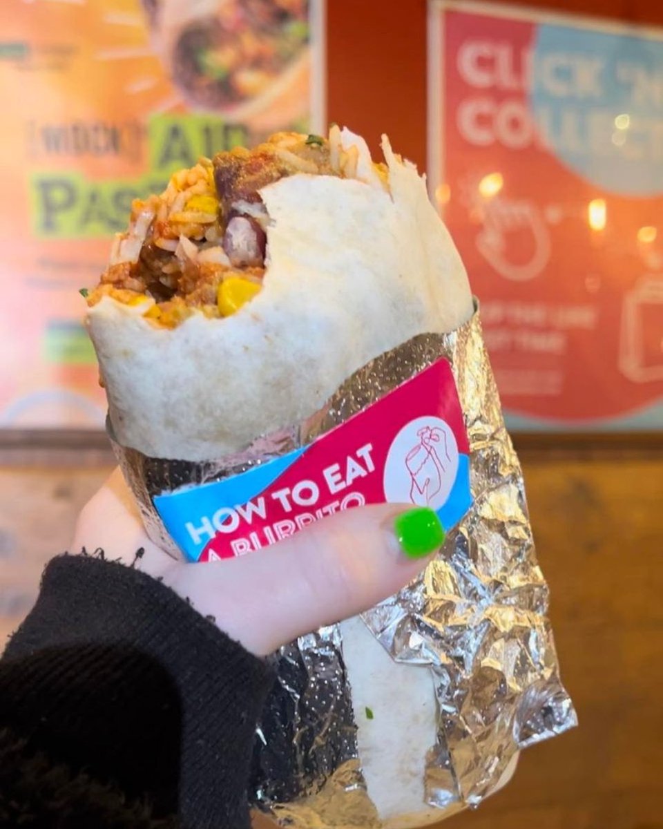 boojummex's tweet photo. Burritos are the perfect food for when you're feeling indecisive. Just throw everything you love into a tortilla and call it a day.
#burrito #boojum #boojummex #mexicanfood #food #burritolove #foodporn #foodinspo #mexican https://t.co/BKj42cr646