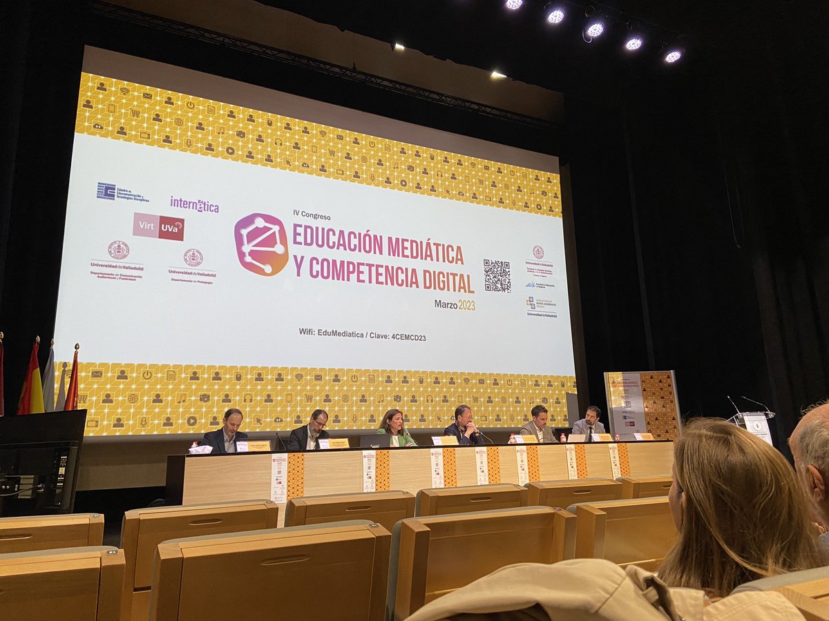 Mercedes #cineyeducación 🍏🎬 tweet media