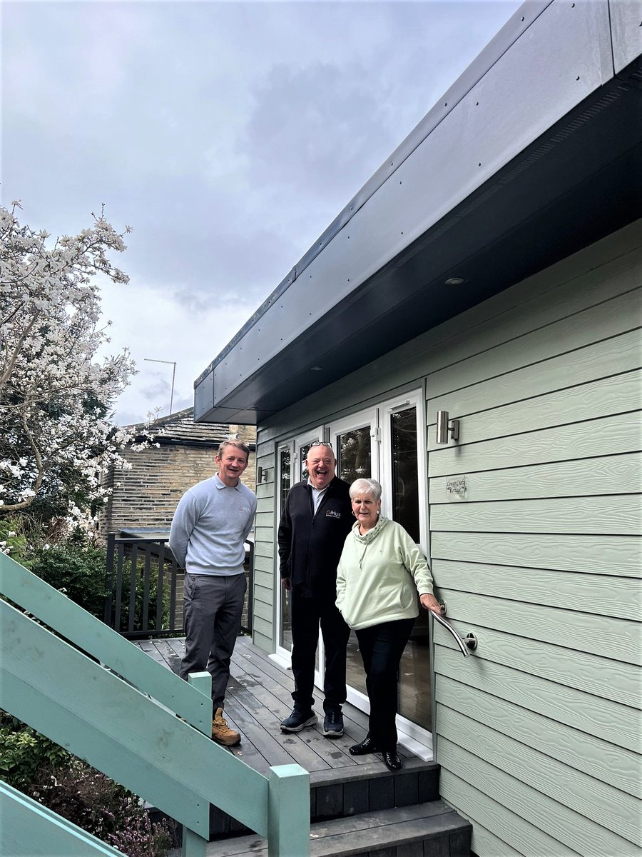iHUSProjectsLtd's tweet photo. Yesterday we handed this lovely Hickleton Annexe to its very excited owner, Janet 😁🏡 Janet has called her new home 'Lower Croft Cottage!

#ihus #springtime #gardenliving #annexe https://t.co/vnk15Glo5i