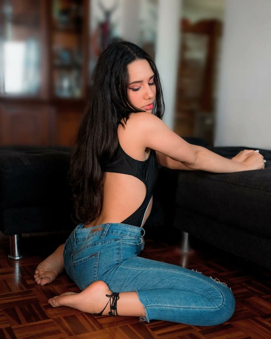 Hey ♡ did u follow me on my another socials? Tell me where♡♡♡ . . #ULTIMAHORA #feet #perfectfeet #findom<a href="/tag/feet"class="tags"><span>#feet</span></a><a href="/tag/findom"class="tags"><span>#findom</span></a><a href="/tag/perfectfeet"class="tags"><span>#perfectfeet</span></a><a href="/tag/ultimahora"class="tags"><span>#ultimahora</span></a>