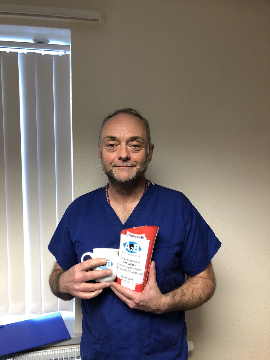 It’s arrived! 🎉🎉 Thank you @A2bTrial for our mugnificent prize! 😆 Holding the goodies is our fantastic PI Dr Mark Forrest. One of our #AmazingWVTStaff supporting research to improve care for the future.👨‍⚕️🧠 #CriticalCareResearch #ICUDelirium #BePartOfResearch @CRN_WMid