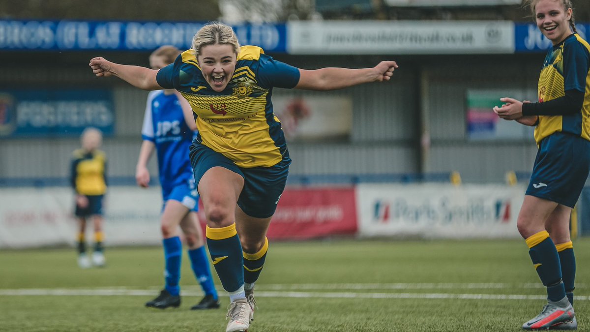 🚨CALLING ALL #GRASSROOTSFOOTBALL CLUBS 🚨

We’re on the hunt for the best photos from March 📸

From celebrations to training in the rain, delighted sideline spectators or #LetGirlsPlay sessions, we want to see your best images!

You could become our header for April 👇