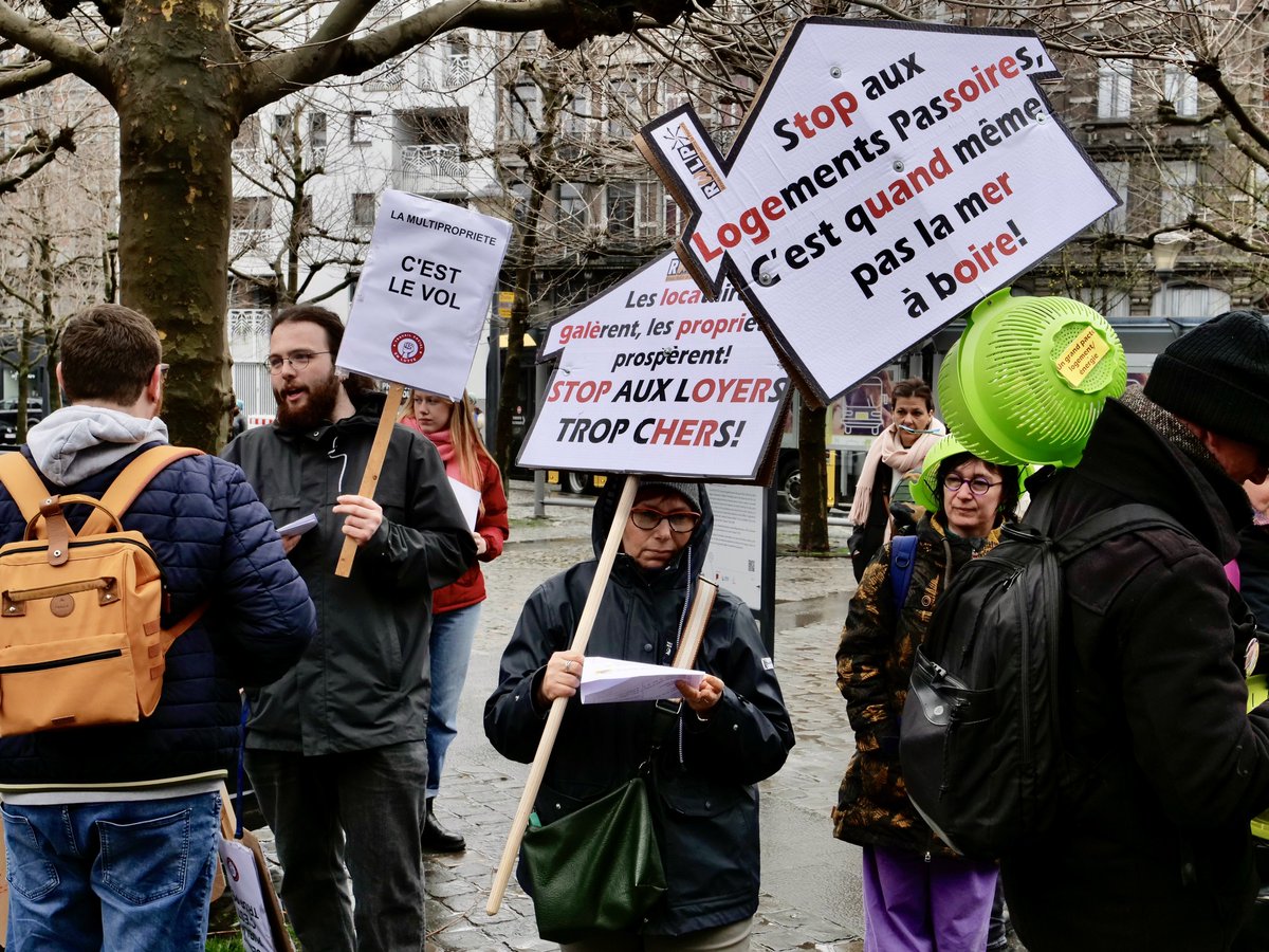 #housingactionday2023
 Se loger devient un VRAI défi pour les ménages qui restent sans solution dû à 
👉 La pression sur les loyers, 
👉L'explosion du coût de la vie et de l'énergie, 
👉L'insalubrité,
👉Les expulsions,
👉Les listes d’attente pour logement publique…