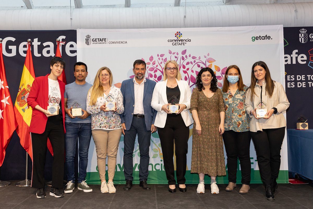 aytogetafe's tweet photo. Ayer celebramos la I Gala de Convivencia de Getafe con la entrega de premios a entidades que trabajan en la convivencia en positivo en nuestra ciudad. https://t.co/FiuYQZS3Cs