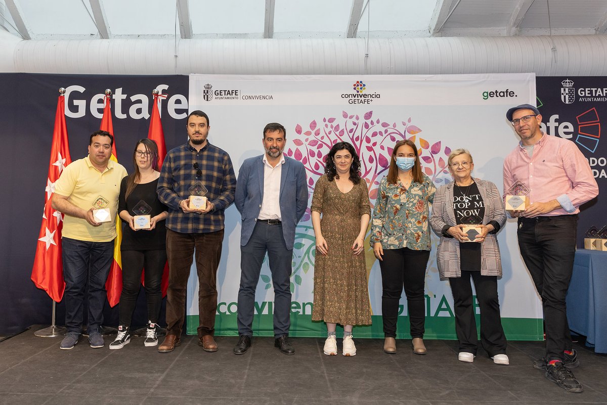 aytogetafe's tweet photo. Ayer celebramos la I Gala de Convivencia de Getafe con la entrega de premios a entidades que trabajan en la convivencia en positivo en nuestra ciudad. https://t.co/FiuYQZS3Cs