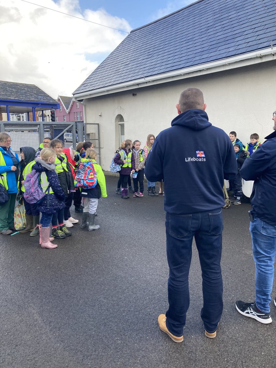 🚤🚤🚤🚤🚤🚤🚤🚤🚤🚤

We have arrived at RNLI Burnham-On-Sea to meet Tim, Monty and the team.

We are enjoying a quick tour if he site before we begin our charity walk!

Wish us luck!