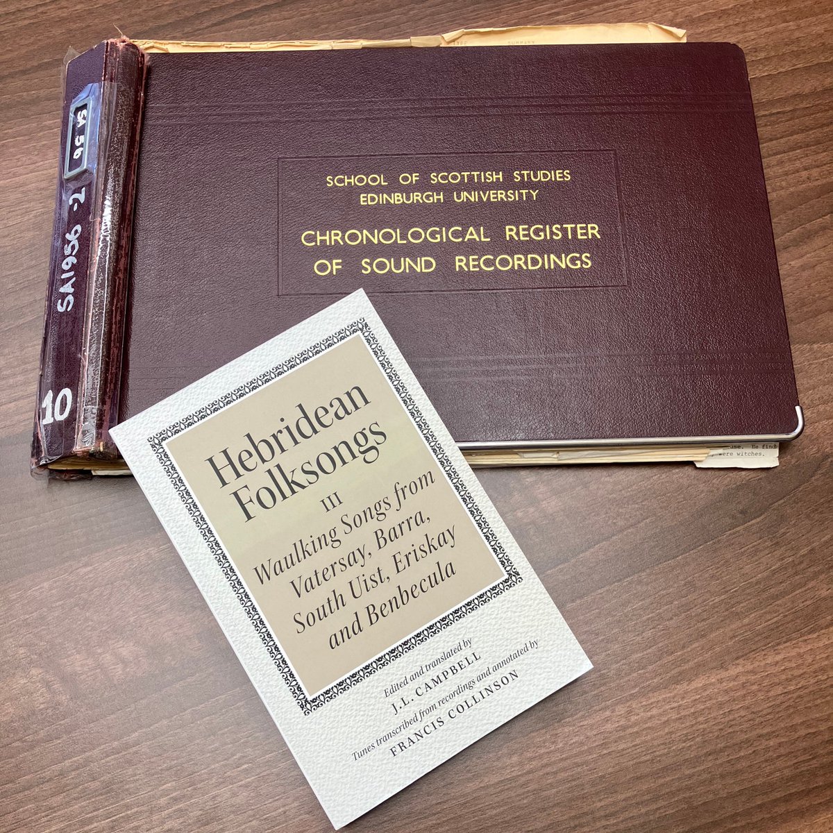 Leod_Music's tweet photo. It was a delight visiting @EU_SSSA last week. The range of material is a feast for the ears, particularly the collection of Gaelic songs. Discovering recordings of my great-aunts was an unexpected highlight. More to follow! #soundarchives #soundwalks #ahrc #IAA #academicresidency https://t.co/CztvTGYUDD