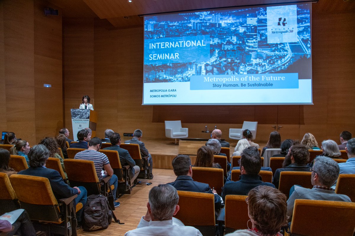 bilbaometropoli's tweet photo. Today is the "International Seminar: Metropolis of the future" - #FutureMetropolis.
 
#BilbaoMetropoli30 #Bilbao #Biscay https://t.co/zcr15u4ULh