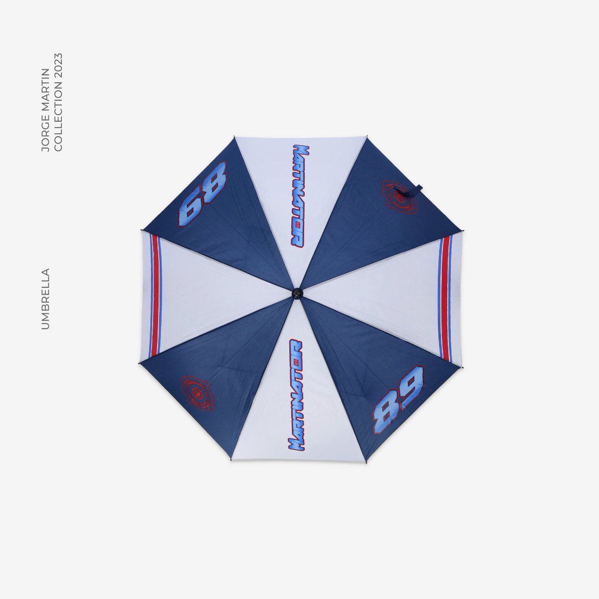 GPracingapparel's tweet photo. Rain or shine?
JM89's umbrella will always be useful for every race!
Discover on our website > https://t.co/iAFkElAQvo.
#motogp #jorgemartin #martinator #racing #gpracingapparel #newitems #newcollection #collection2023 https://t.co/874HWc3ZWn