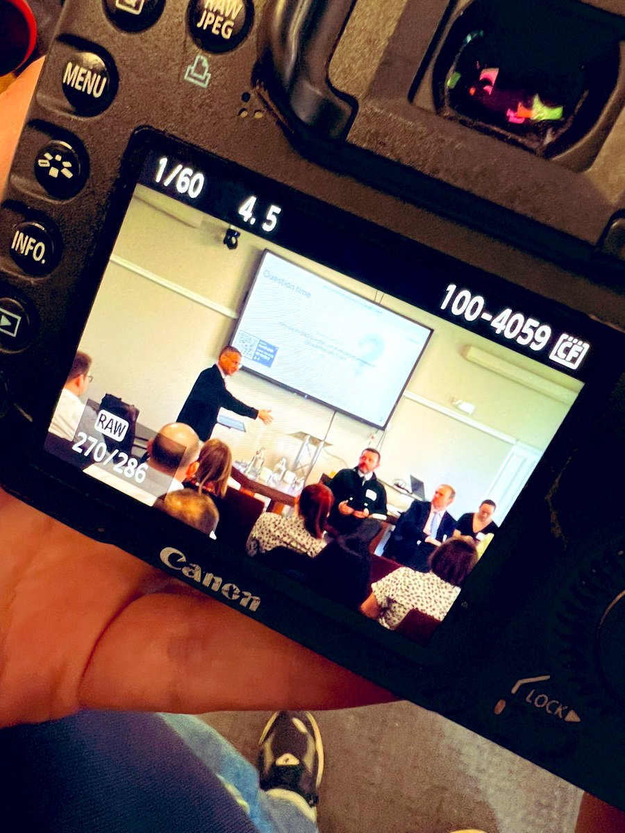 VisComCourse's tweet image. Day 2 at the @UKRDLeaders Summit 2023.