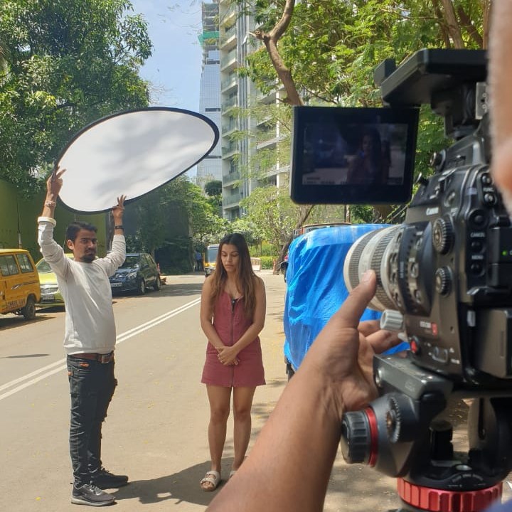 Sometimes it reflects light,
sometimes it deflects light...
.
The reflector is light, handy, easy to carry, and works as a great outdoor lighting solution.
To book our video interview and short film packages: accordequips.com/video-producti…