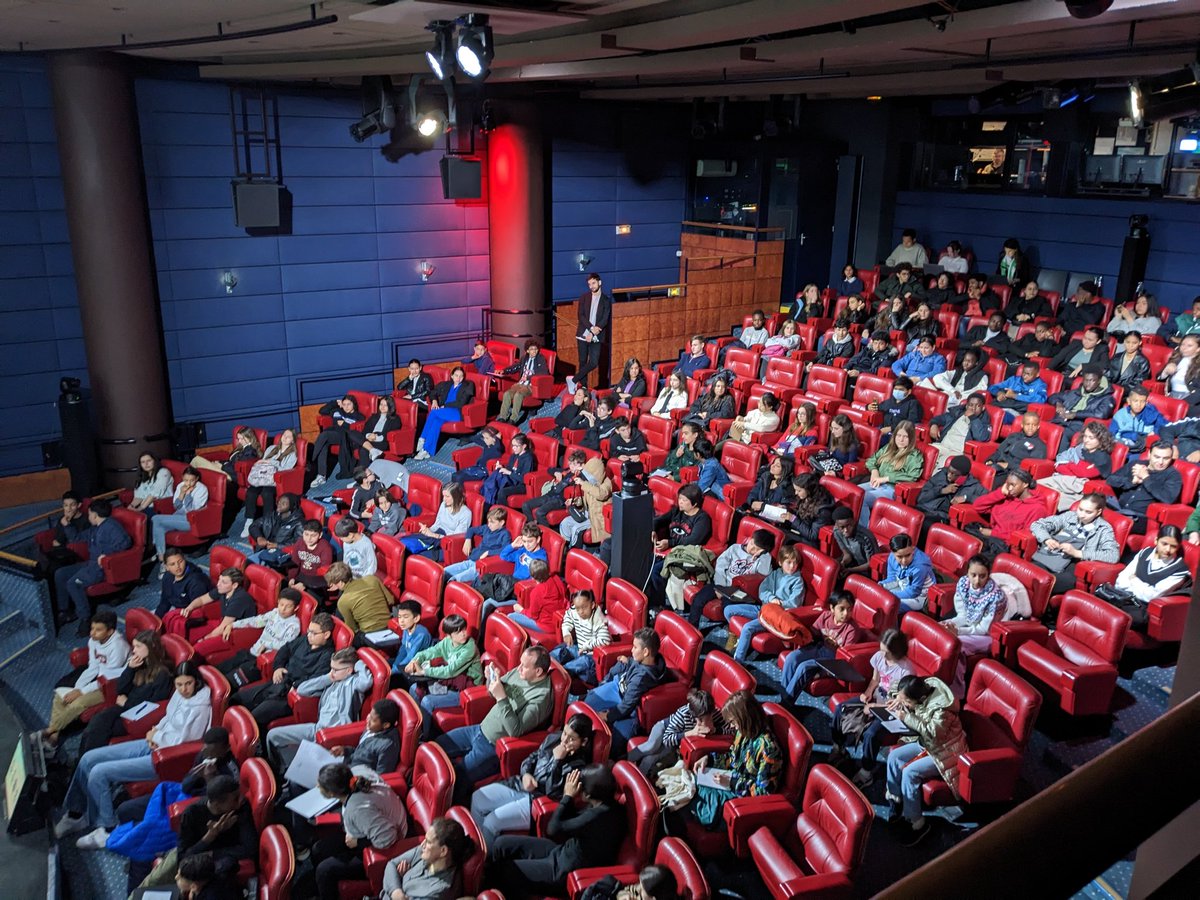 JeremyMichalon's tweet image. 🎙️ À l&apos;occasion de la #SPME2023, @GroupeTF1 propose une journée spéciale autour de l&apos;éducation aux #médias.

🗣️ Échanges sur la vérification des faits, des infos avec l&apos;équipe des @verif_TF1LCI de @TF1Info 

Cc @ChChiroux @Samelgadir @cquevrain