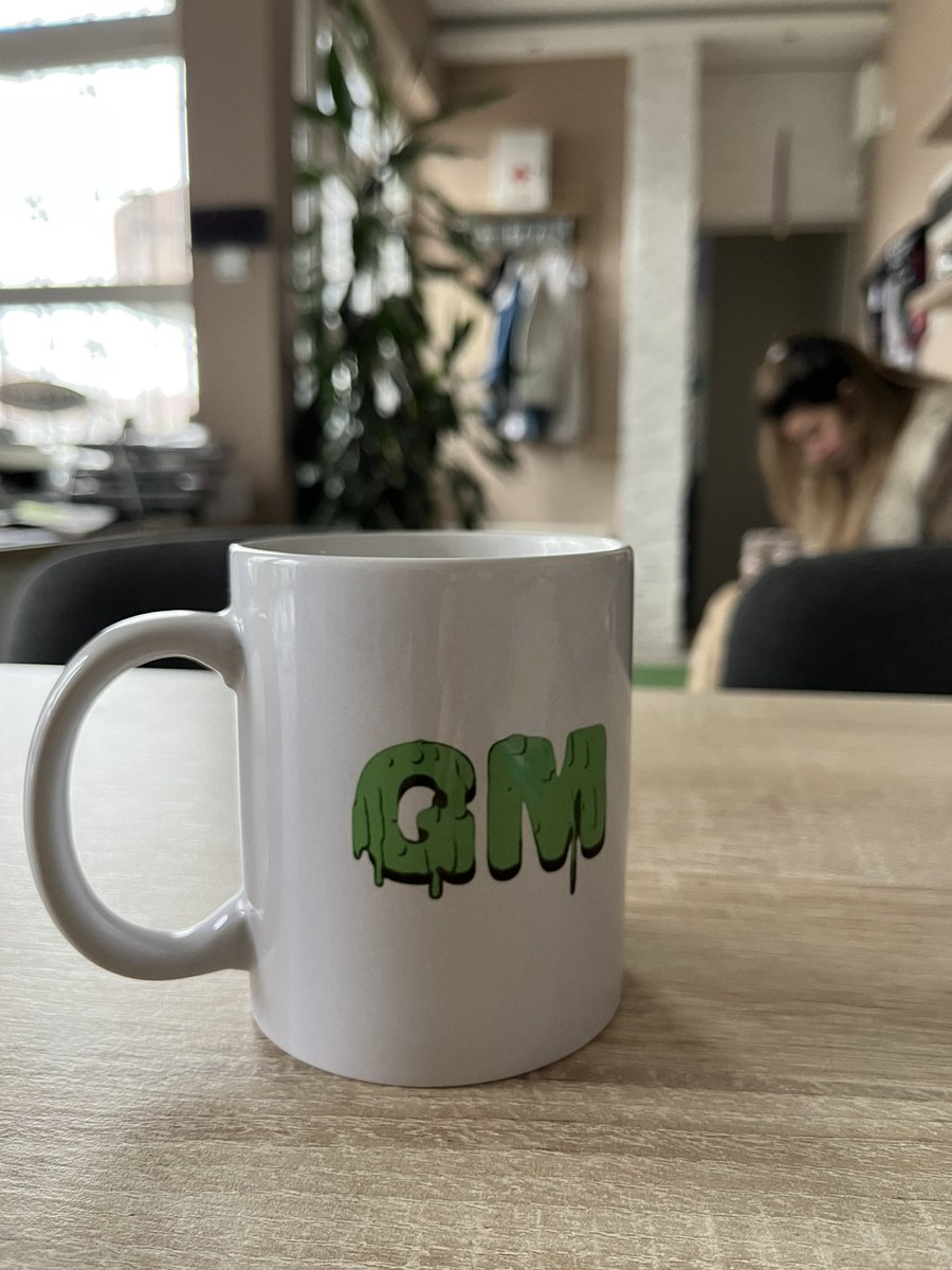 4us_nft's tweet photo. @MotionMarkus GM ser 💚 @garbagefriends  🗑️ https://t.co/zZqBhzXdev